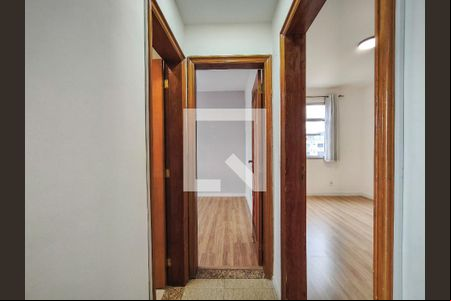 Corredor de apartamento à venda com 4 quartos, 144m² em Grajaú, Rio de Janeiro