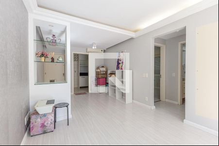 Sala de apartamento para alugar com 2 quartos, 68m² em Jardim do Salso, Porto Alegre