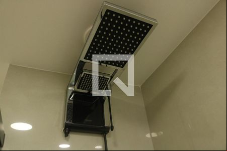 Banheiro de kitnet/studio para alugar com 1 quarto, 26m² em Pompeia, São Paulo