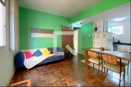 Sala de apartamento para alugar com 2 quartos, 62m² em Vila Paris, Belo Horizonte
