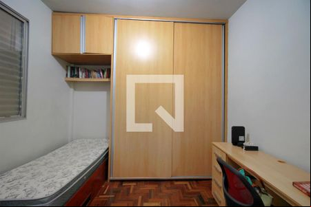 Quarto 2 de apartamento para alugar com 2 quartos, 62m² em Vila Paris, Belo Horizonte