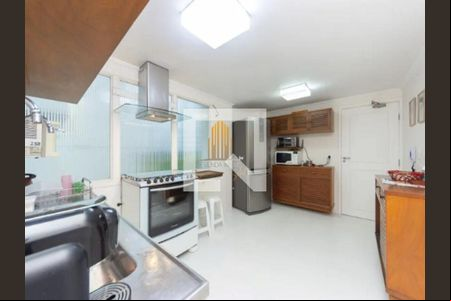 Apartamento à venda com 3 quartos, 130m² em Itaim Bibi, São Paulo