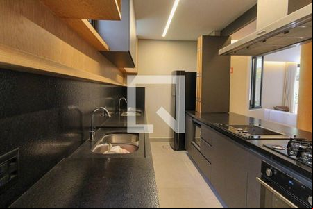 Apartamento à venda com 3 quartos, 200m² em Itaim Bibi, São Paulo