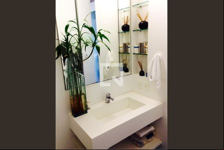 Apartamento à venda com 3 quartos, 200m² em Higienópolis, São Paulo