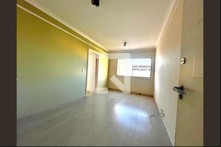 Sala de apartamento à venda com 2 quartos, 60m² em Taquaral, Campinas