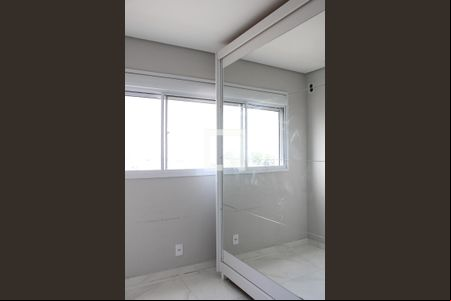 Quarto 2 de apartamento para alugar com 2 quartos, 38m² em Vila Invernada, São Paulo