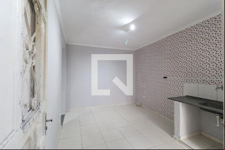 Sala/Cozinha de casa para alugar com 1 quarto, 27m² em Jardim Guanca, São Paulo