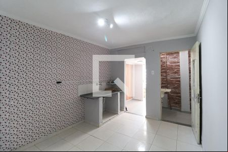 Sala/Cozinha de casa para alugar com 1 quarto, 27m² em Jardim Guanca, São Paulo