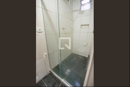 Banheiro da suíte  de casa à venda com 2 quartos, 100m² em São Judas Tadeu, Diadema