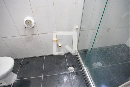 Banheiro da suíte  de casa à venda com 2 quartos, 100m² em São Judas Tadeu, Diadema