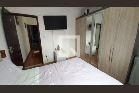 Casa à venda com 2 quartos, 70m² em Jardim Fernandes, São Paulo