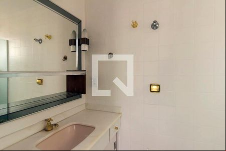 Banheiro de apartamento para alugar com 1 quarto, 36m² em Higienópolis, São Paulo