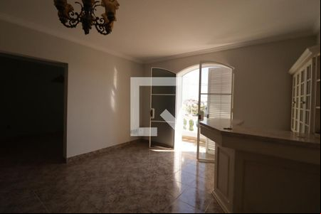 Sala de casa à venda com 3 quartos, 480m² em Jardim Pacaembu, Jundiaí
