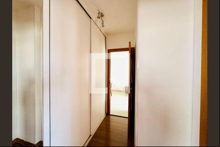 Corredor  de apartamento à venda com 3 quartos, 95m² em Luxemburgo, Belo Horizonte