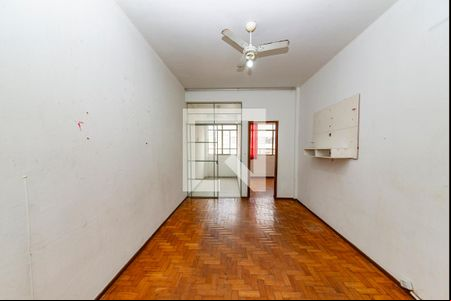 Sala de apartamento para alugar com 1 quarto, 50m² em Centro, Belo Horizonte