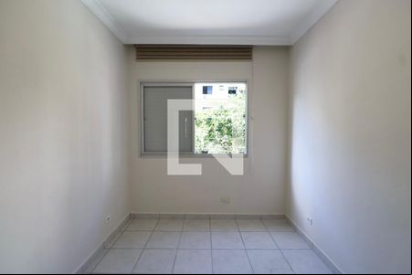 Quarto de apartamento para alugar com 3 quartos, 80m² em Jardim Las Palmas, Guarujá