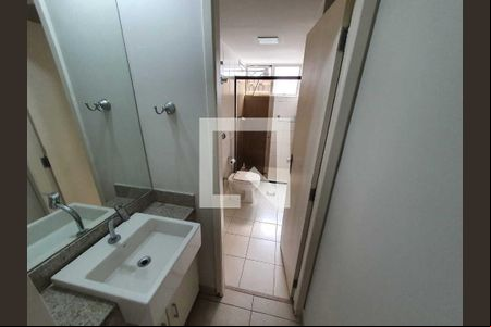 Lavabo de apartamento para alugar com 1 quarto, 75m² em Funcionários, Belo Horizonte