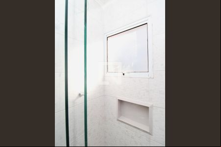 Banheiro de kitnet/studio para alugar com 1 quarto, 24m² em Vila Dom Pedro Ii, São Paulo