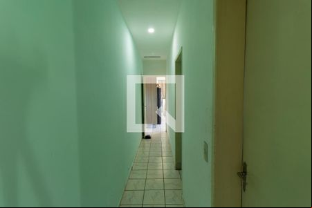 Corredor de casa para alugar com 2 quartos, 125m² em Jardim Nomura, Cotia