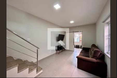 Casa à venda com 3 quartos, 210m² em Campo Belo, São Paulo