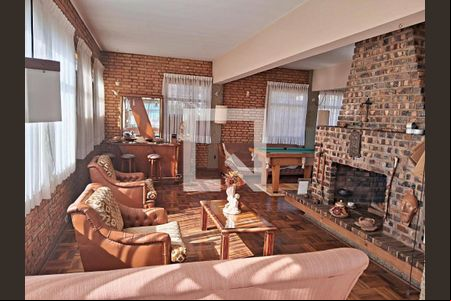 Casa à venda com 5 quartos, 650m² em Santa Lúcia, Belo Horizonte