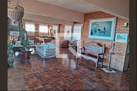 Casa à venda com 5 quartos, 650m² em Santa Lúcia, Belo Horizonte