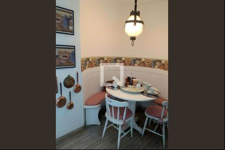 Casa à venda com 3 quartos, 340m² em Campo Belo, São Paulo
