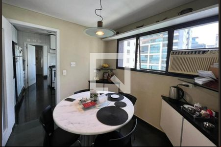 Apartamento à venda com 4 quartos, 220m² em Jardim Paulista, São Paulo