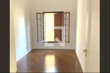 Casa à venda com 5 quartos, 300m² em Jardim Paulistano, São Paulo
