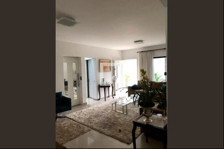 Casa à venda com 3 quartos, 375m² em Indianópolis, São Paulo