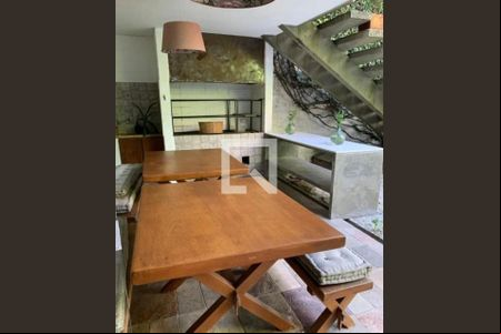 Casa à venda com 3 quartos, 340m² em Campo Belo, São Paulo