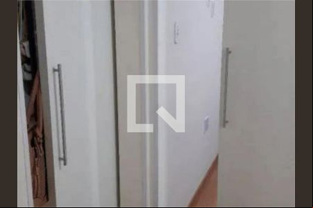 Apartamento à venda com 2 quartos, 50m² em Vila Carmosina, São Paulo
