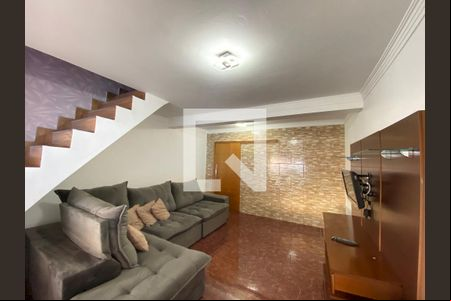 Sala de casa para alugar com 2 quartos, 137m² em Jardim Bela Vista, Guarulhos