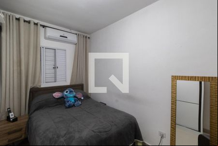 Quarto 1 de apartamento para alugar com 2 quartos, 45m² em Vila Nhocuné, São Paulo