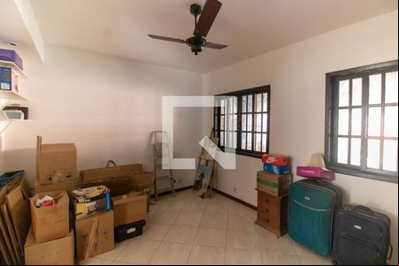 Quarto  de casa à venda com 4 quartos, 255m² em Serra Grande, Niterói