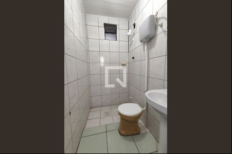 Banheiro de apartamento para alugar com 1 quarto, 34m² em Centro, São Leopoldo