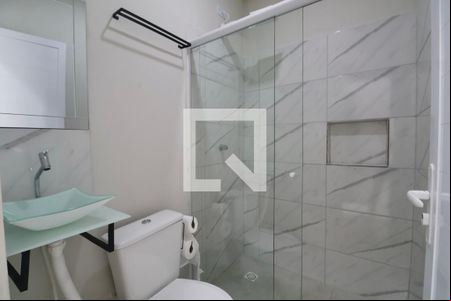 Banheiro Social de apartamento para alugar com 1 quarto, 36m² em Vila Julia, Guarujá