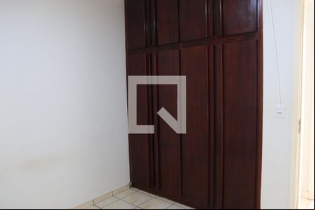 Quarto 1 de apartamento para alugar com 2 quartos, 60m² em Setor Bueno, Goiânia