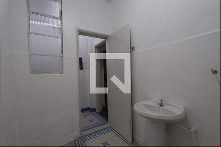 Banheiro de kitnet/studio para alugar com 1 quarto, 35m² em Centro Histórico de São Paulo, São Paulo