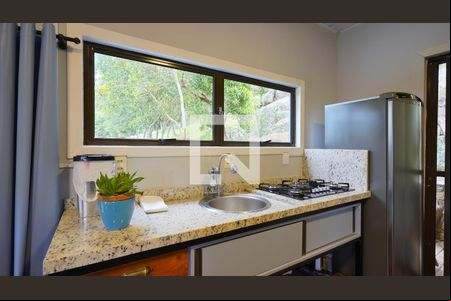 Sala/Cozinha de casa de condomínio para alugar com 2 quartos, 70m² em Armação, Florianópolis